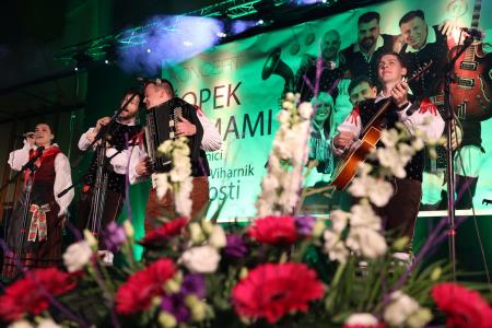 Koncert Šopek za mami ob 30-letnici ansambla Viharnik (60)